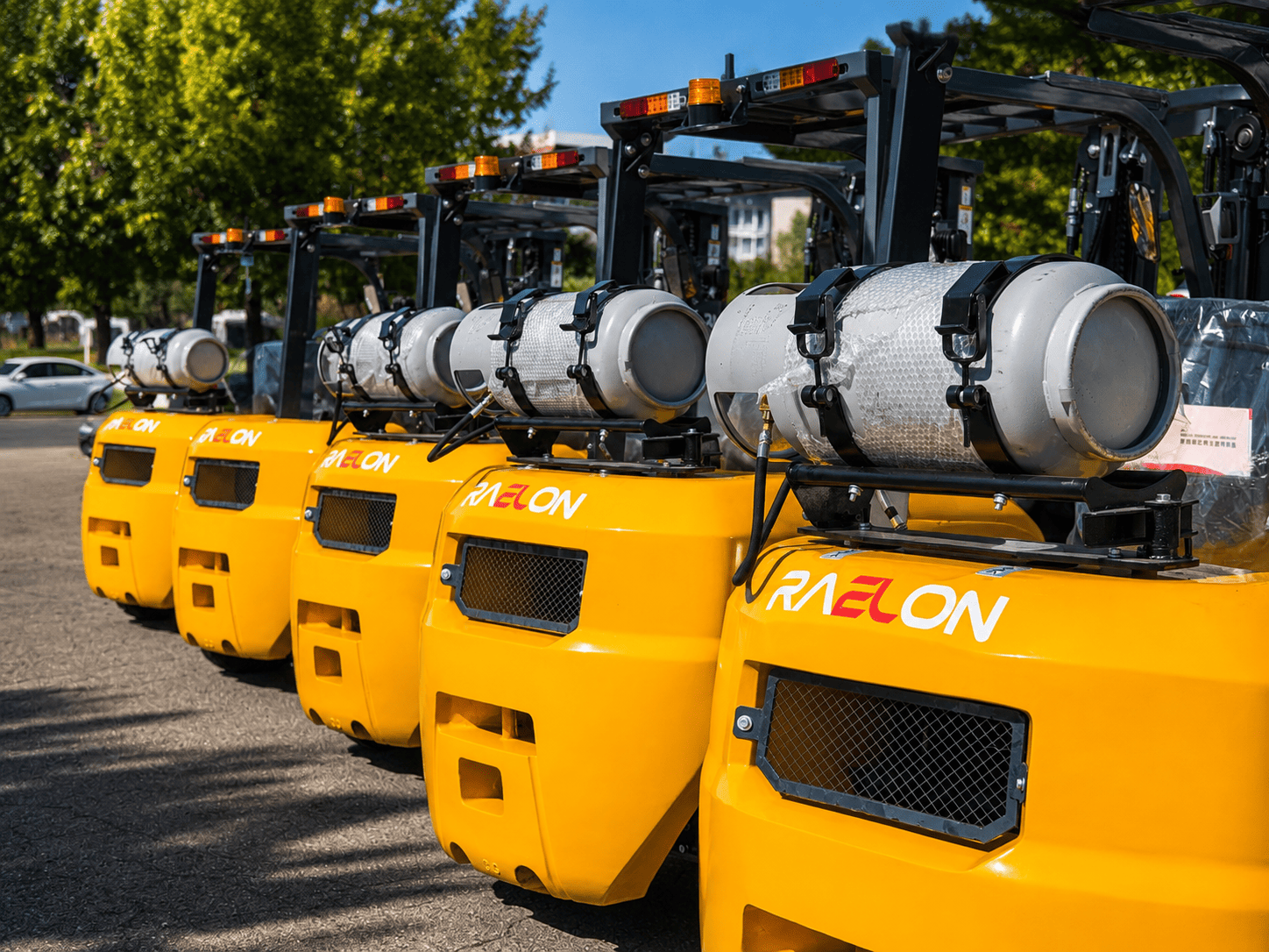 LPG and diesel forklift equipment for U.S. material handling operations